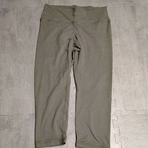 Olive Green Women's Capris